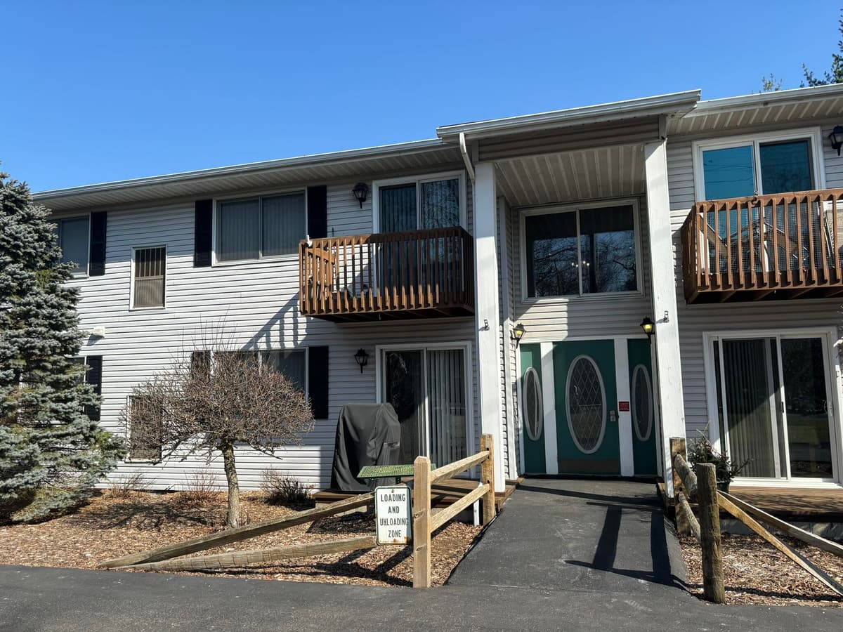 Recently sold home at 682 W Middle Street #5