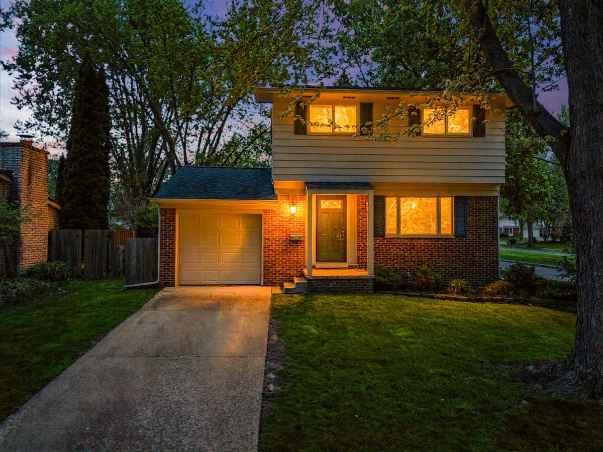 Recently sold home at 683 Canterbury Drive